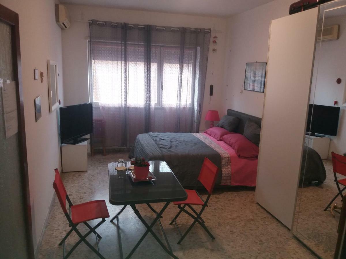 Apartament Silvy Trastevere ローマ エクステリア 写真